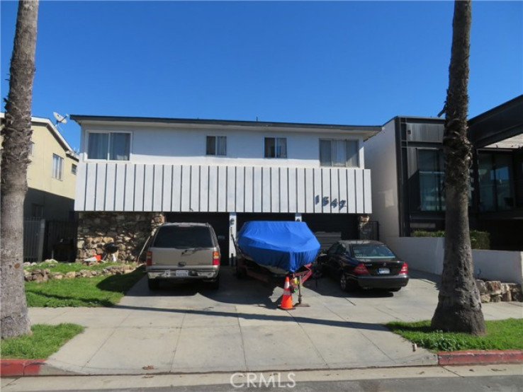 Residential Income in Santa Monica