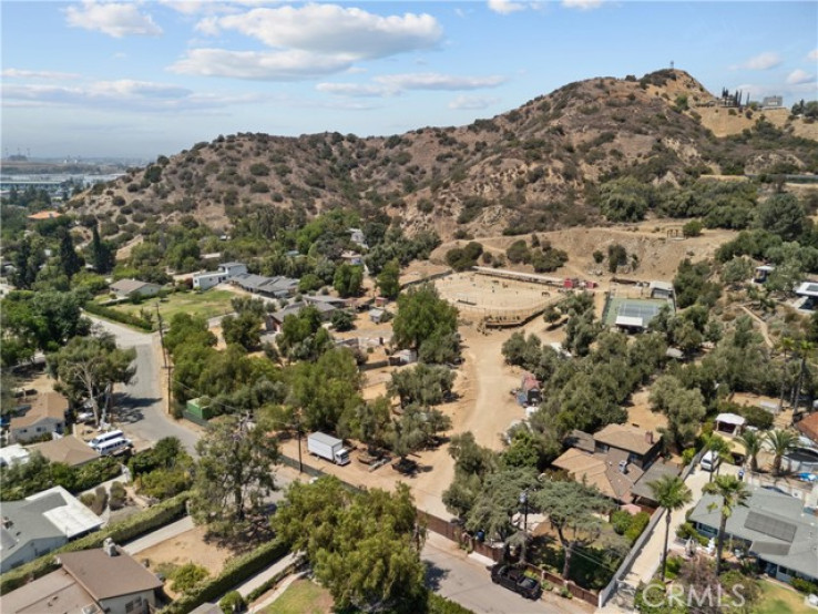  Land for Sale in Sun Valley, California