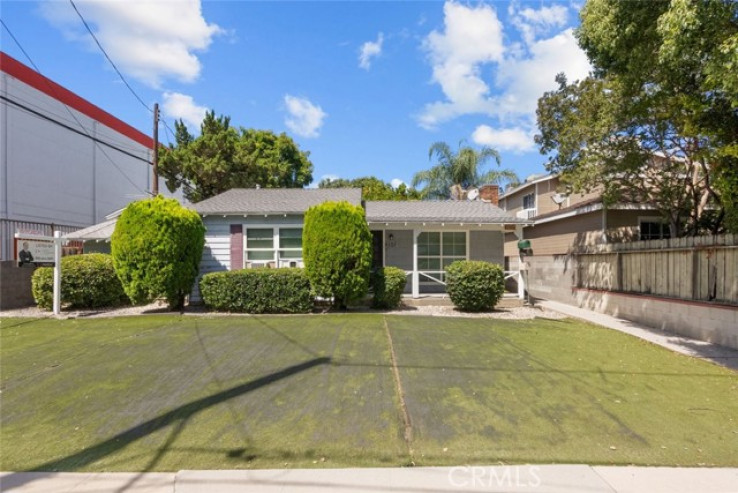  Income Home for Sale in Sherman Oaks, California