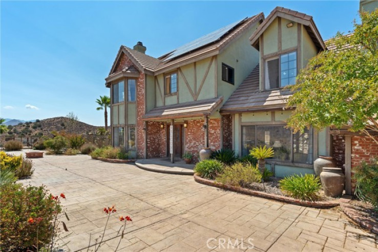 5 Bed Home for Sale in Acton, California