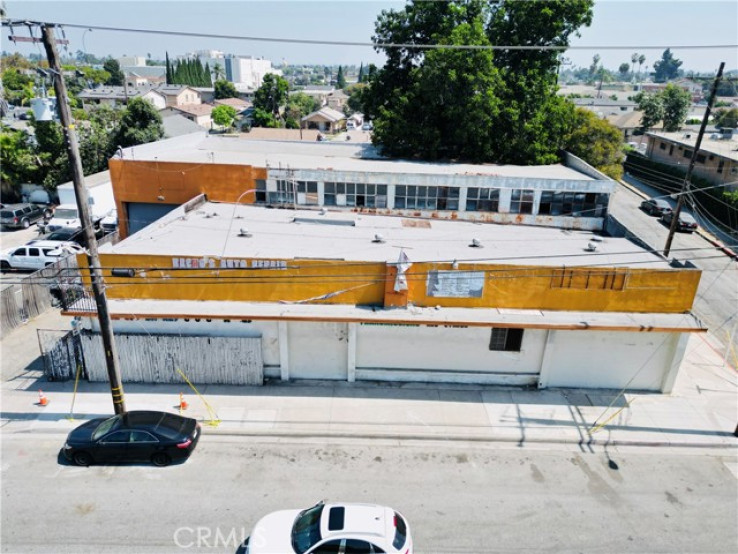 Commercial Sale in Compton S of Rosecrans, E of Alameda
