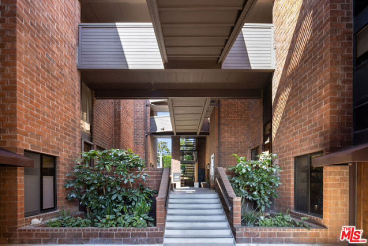 Residential Home in West Hollywood Vicinity