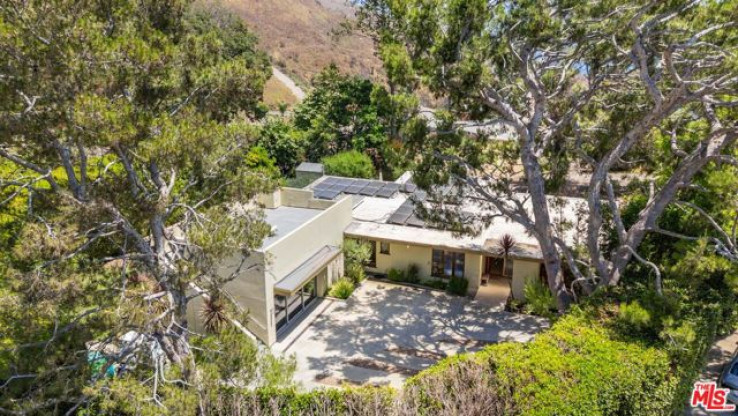 4 Bed Home for Sale in Malibu, California