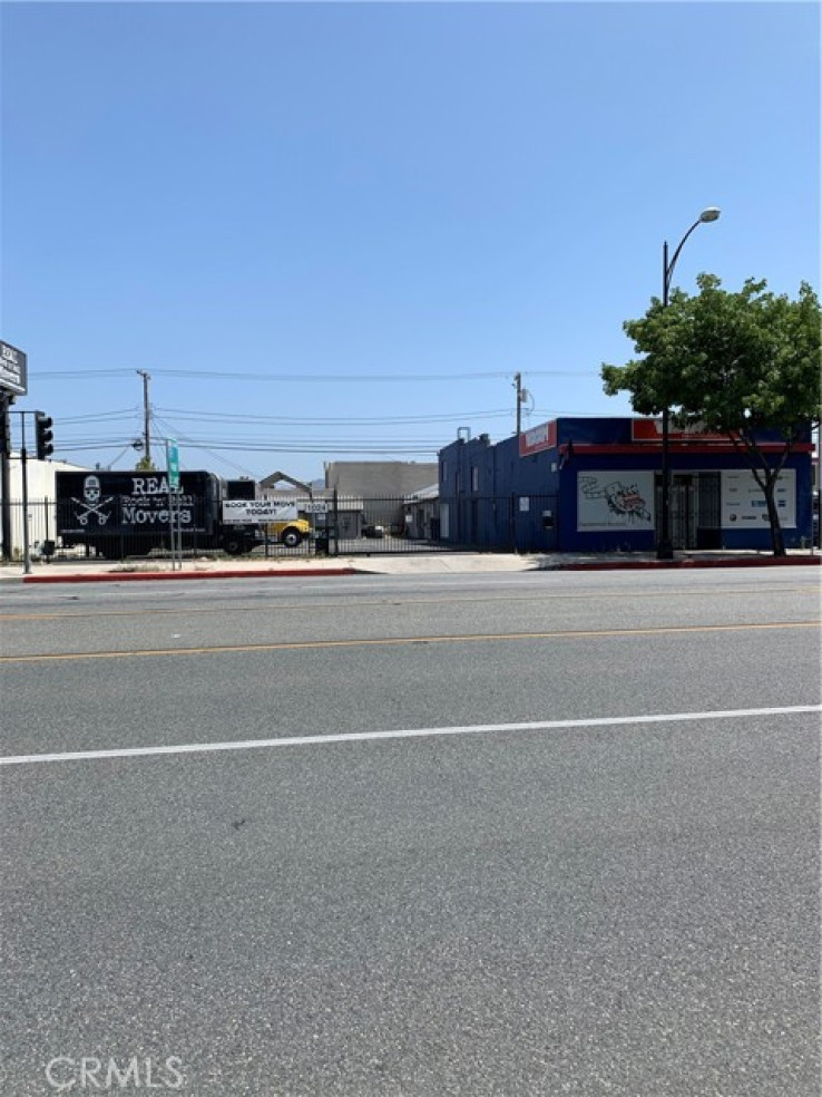  Commercial for Sale in Burbank, California