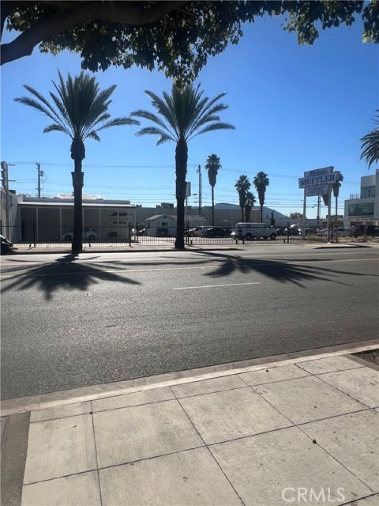 Commercial Sale in Burbank
