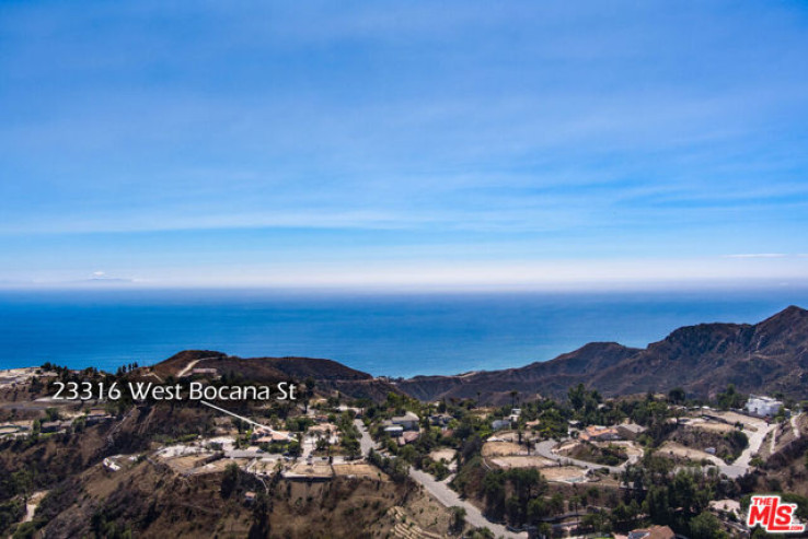 Land in Malibu
