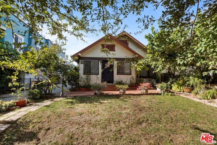4 Bed Home for Sale in Los Angeles, California