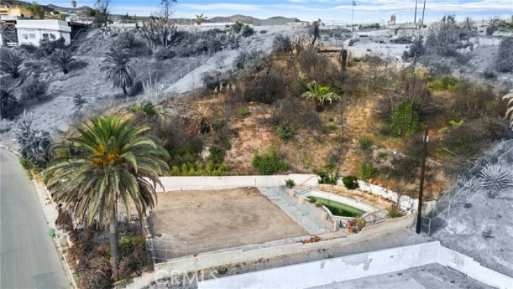 Land in Pacific Palisades