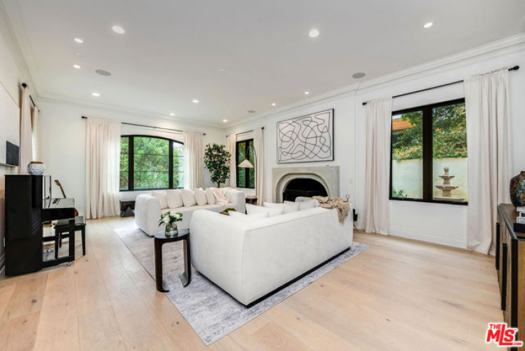 5 Bed Home for Sale in Beverly Hills, California