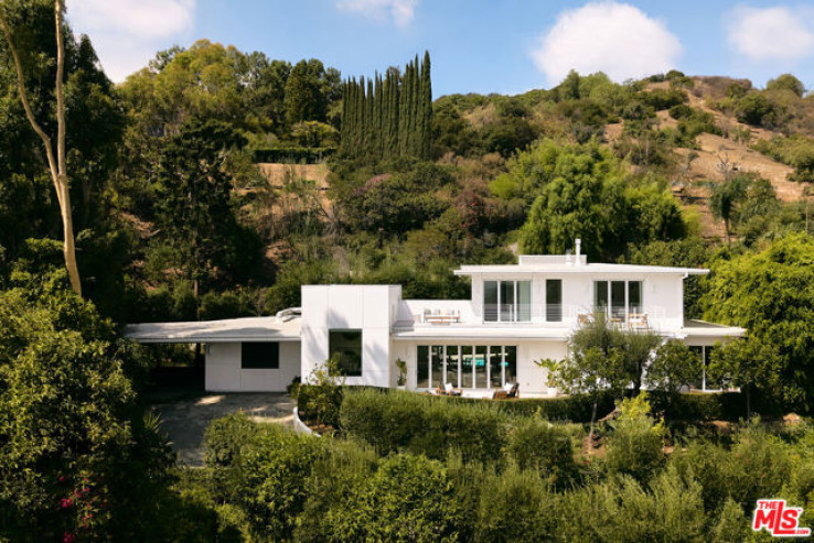 4 Bed Home for Sale in Los Angeles, California