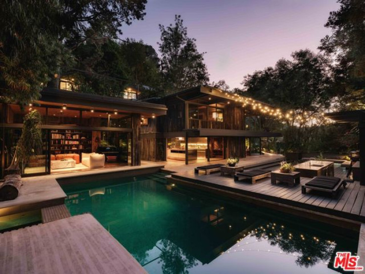 4 Bed Home for Sale in Los Angeles, California