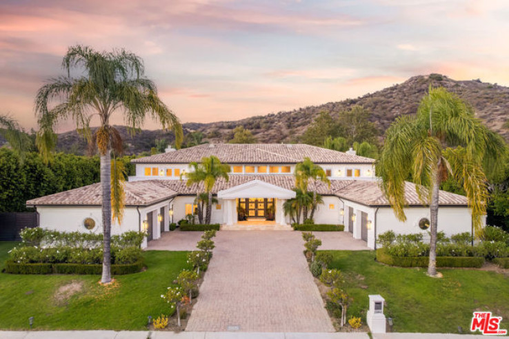 7 Bed Home for Sale in Calabasas, California