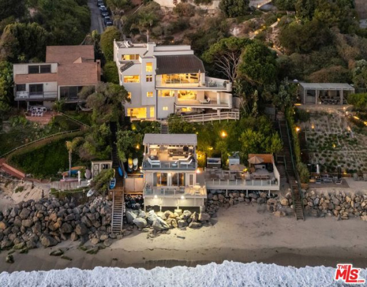 4 Bed Home for Sale in Malibu, California