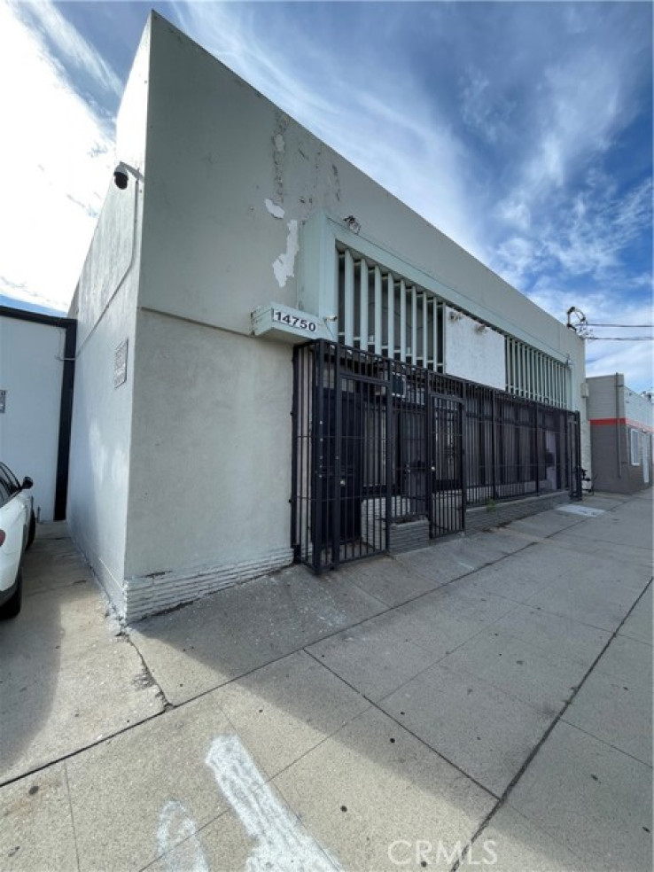  Commercial for Sale in Panorama City, California