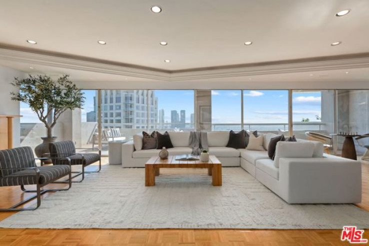 Residential Home in Westwood - Century City