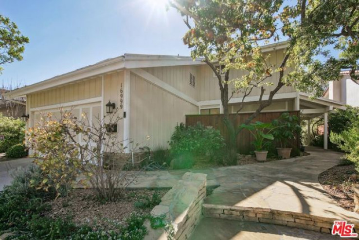 4 Bed Home for Sale in Pacific Palisades, California