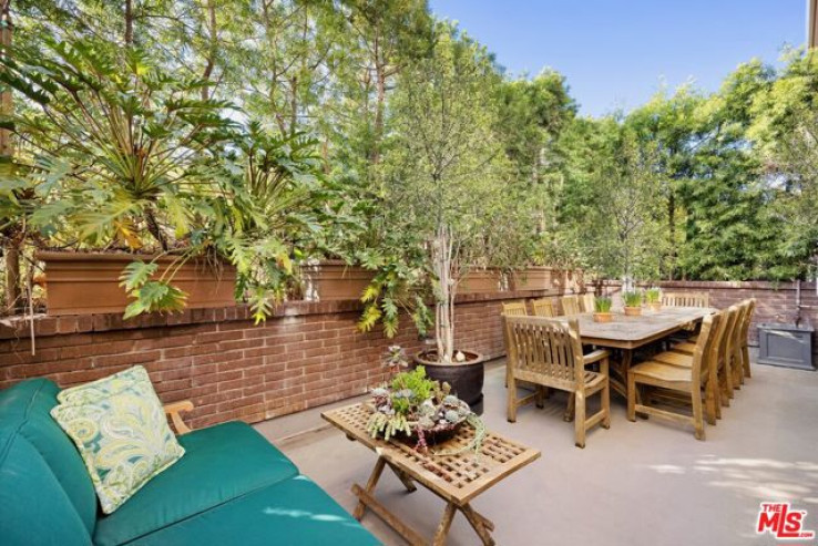 2 Bed Home for Sale in Beverly Hills, California