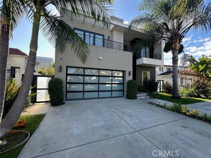 4 Bed Home for Sale in Los Angeles, California