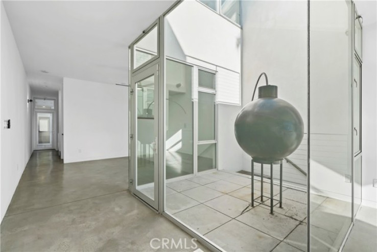 Commercial Sale in Venice