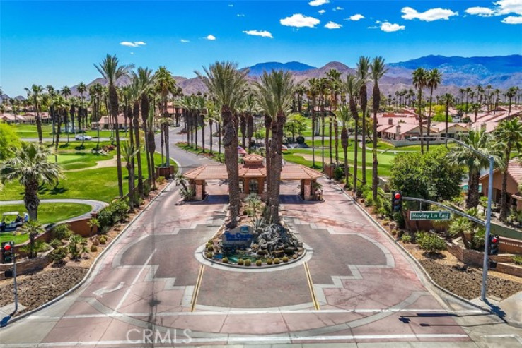 Residential Home in East Palm Desert