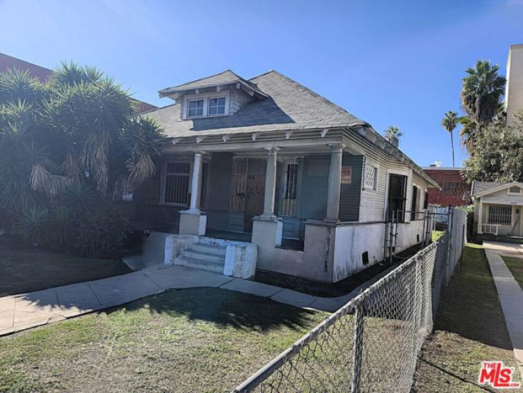3 Bed Home for Sale in Los Angeles, California