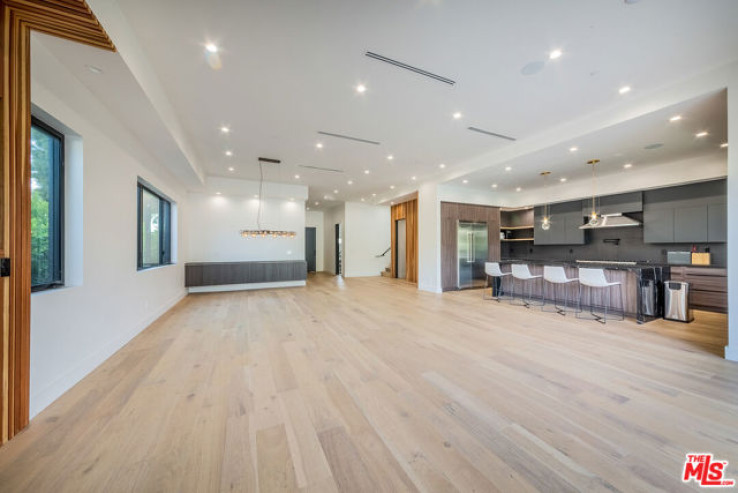 4 Bed Home for Sale in Venice, California