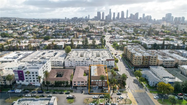 Residential Income in Los Angeles