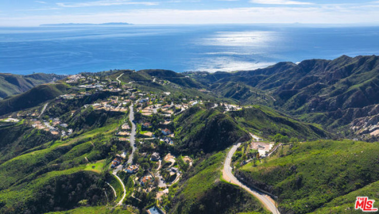 Land in Malibu