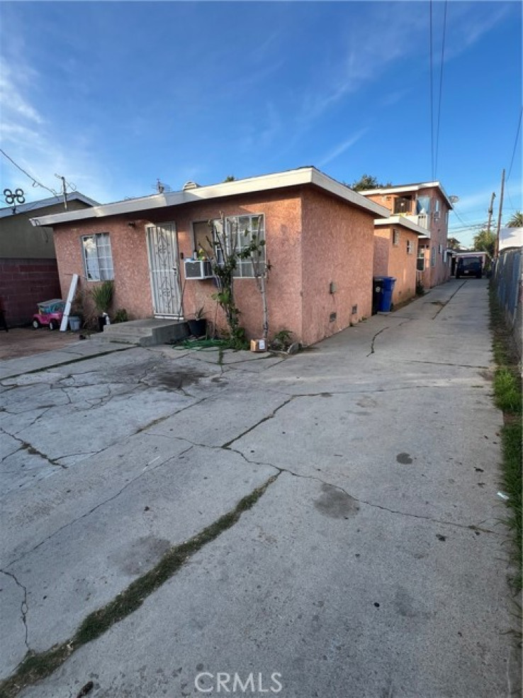  Income Home for Sale in Los Angeles, California