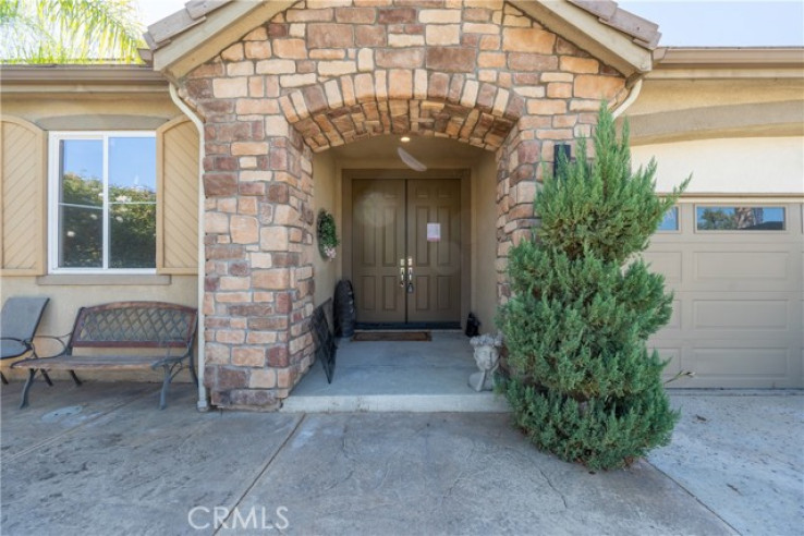 4 Bed Home for Sale in Saugus, California