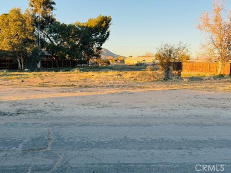 Land in Apple Valley