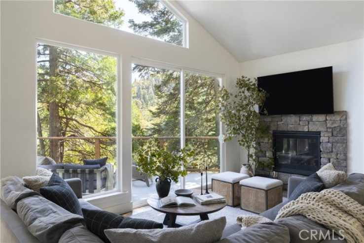 6 Bed Home for Sale in Lake Arrowhead, California