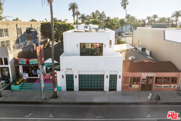 4 Bed Home for Sale in Venice, California