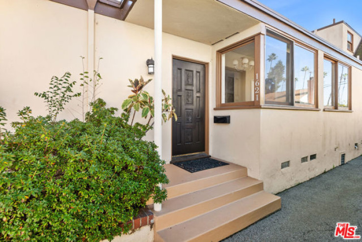  Income Home for Sale in Los Angeles, California