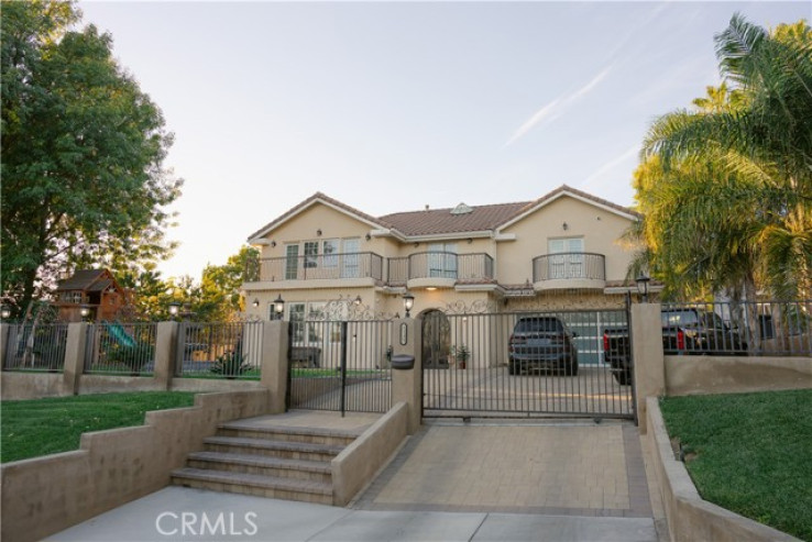3 Bed Home for Sale in Burbank, California
