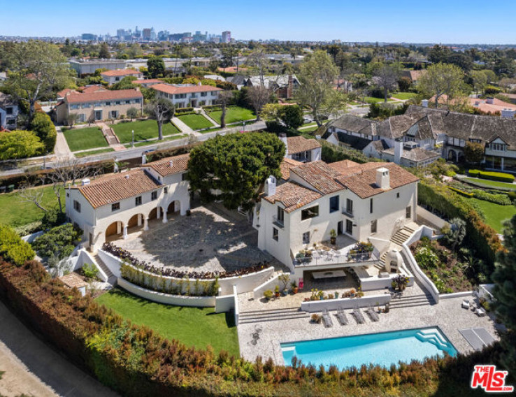 8 Bed Home for Sale in Los Angeles, California