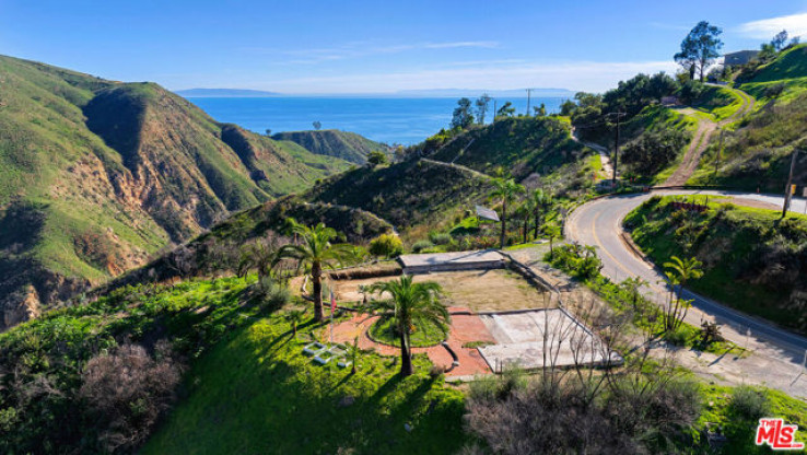Land in Malibu