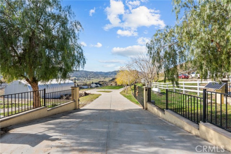 4 Bed Home for Sale in Leona Valley, California