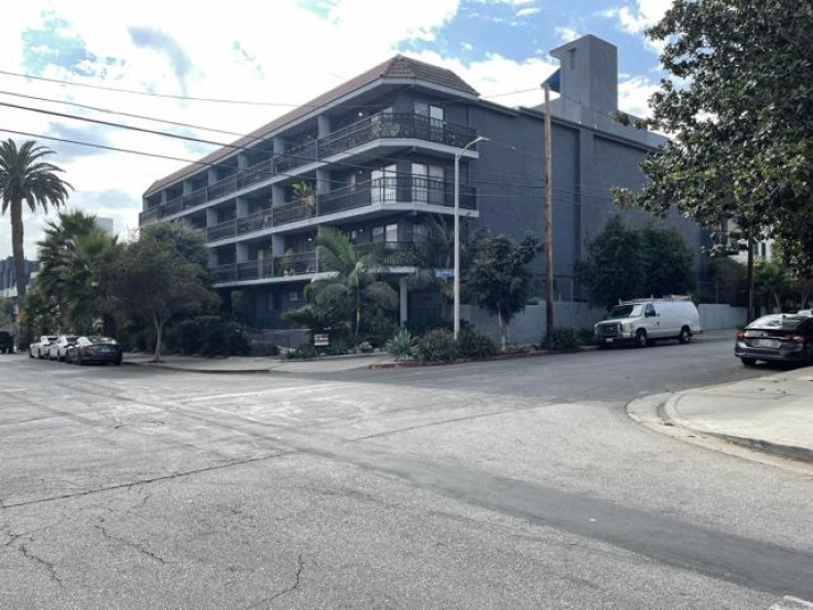 Residential Home in West Hollywood Vicinity