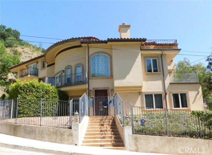 6 Bed Home for Sale in Beverly Hills, California