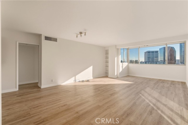 2 Bed Home for Sale in Los Angeles, California