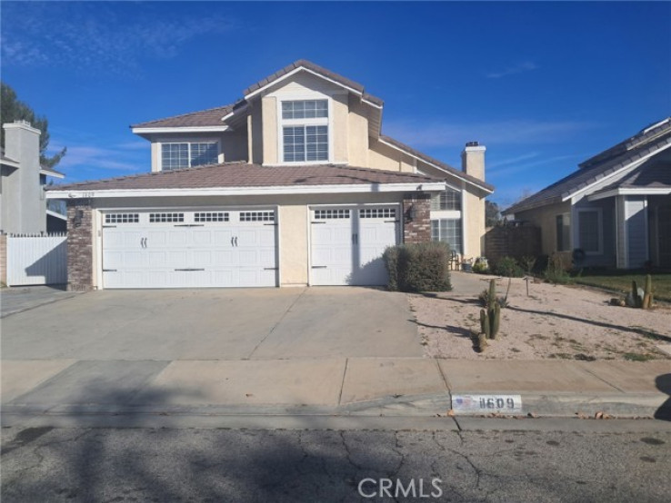 4 Bed Home for Sale in Lancaster, California