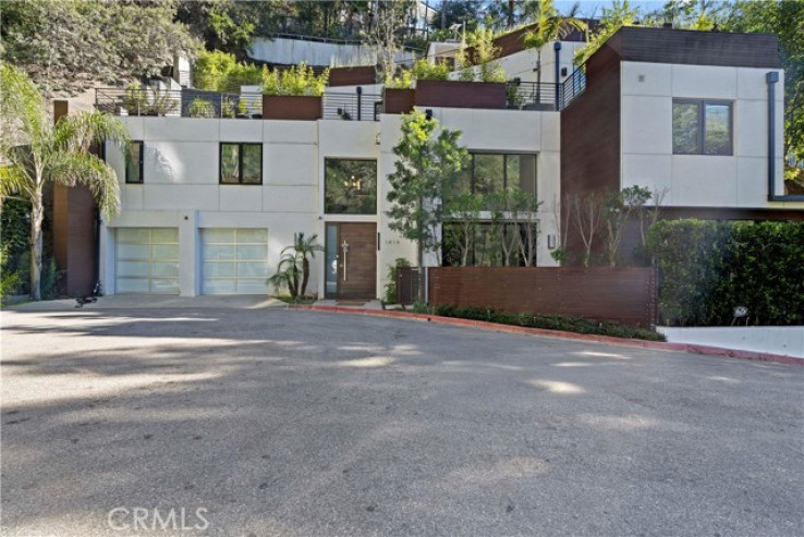 5 Bed Home for Sale in Beverly Hills, California