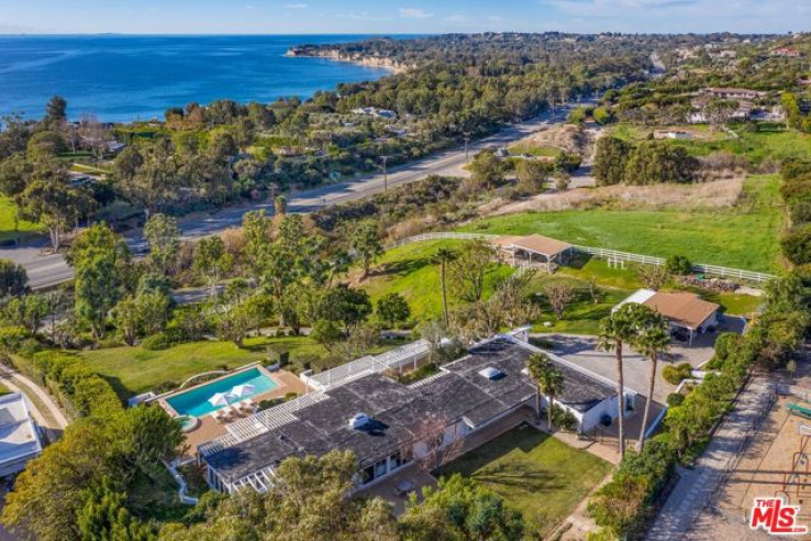 4 Bed Home for Sale in Malibu, California