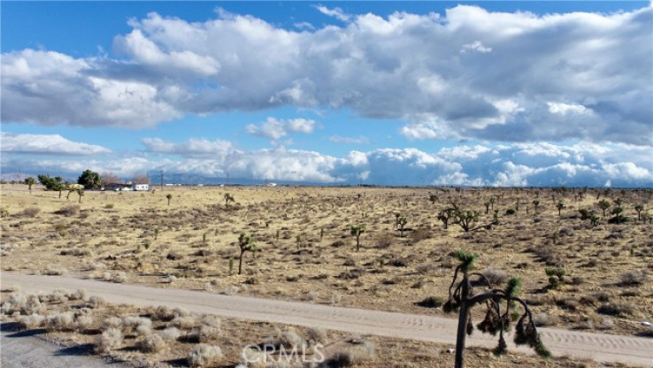 Land in Victorville