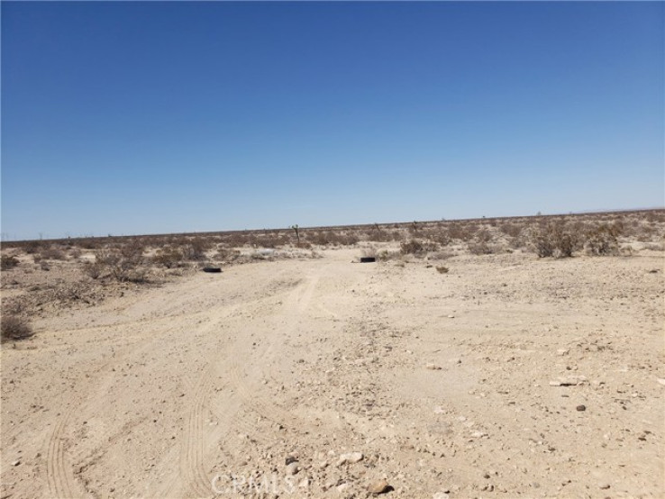 Land in Adelanto