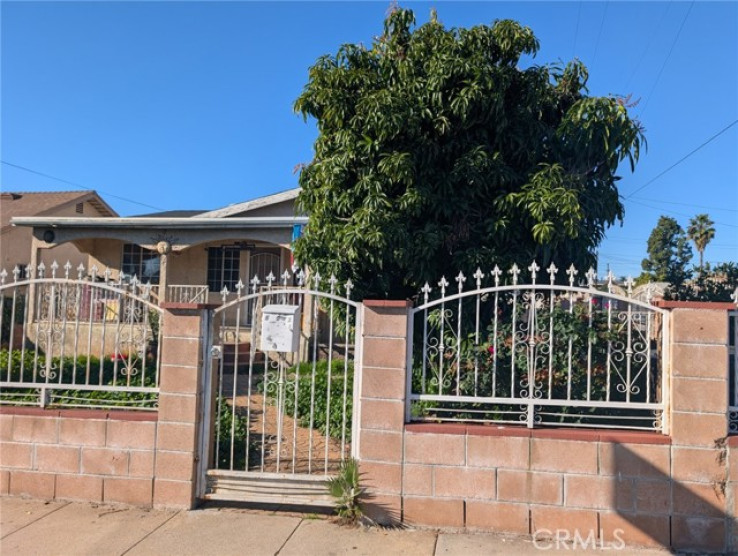 3 Bed Home for Sale in Los Angeles, California