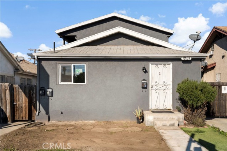 7 Bed Home for Sale in Los Angeles, California