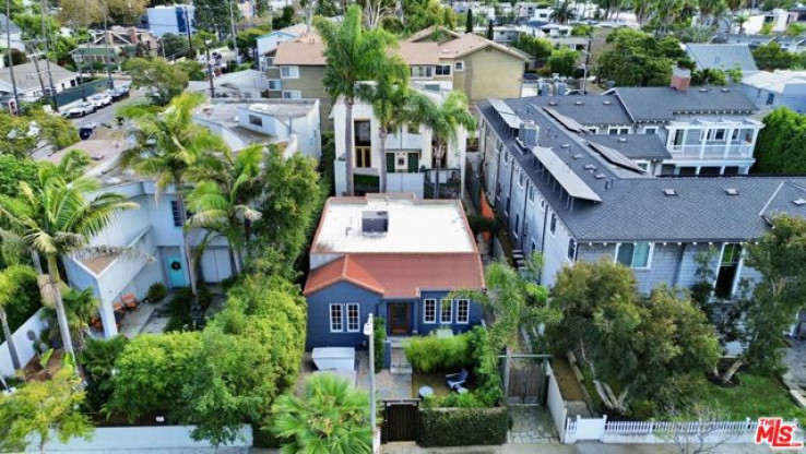 Residential Income in Venice
