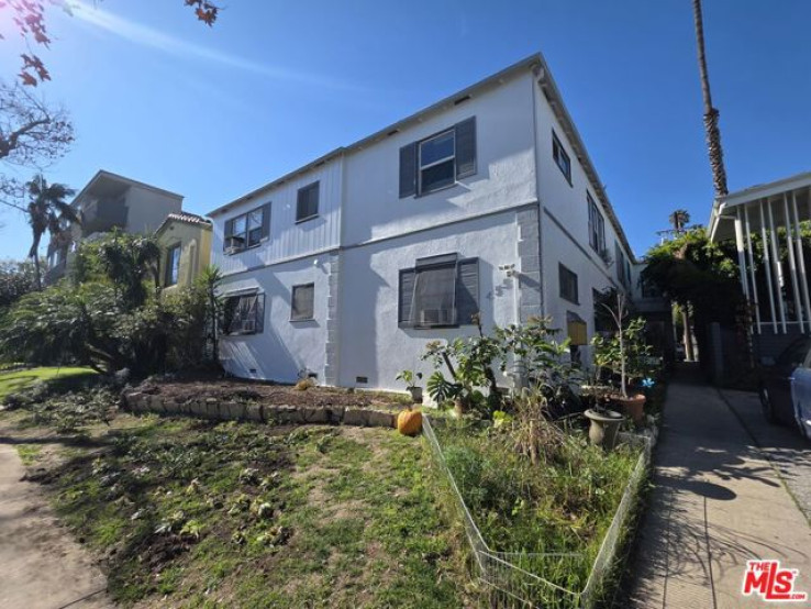  Income Home for Sale in Beverly Hills, California